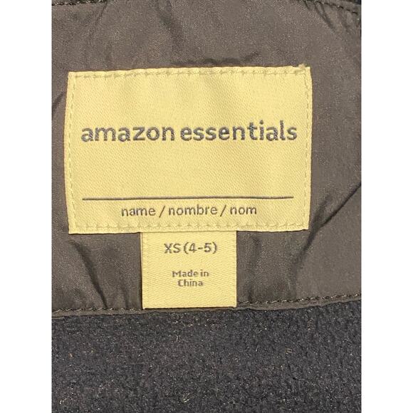 Amazon Essentials Boys Heavyweight Puffer Vest, Navy, XS (4-5) - Picture 8 of 9